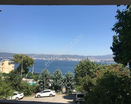 Degirmendere Cumhuriyet Mahallesinde 4+1 Esyali Kiralik Daire