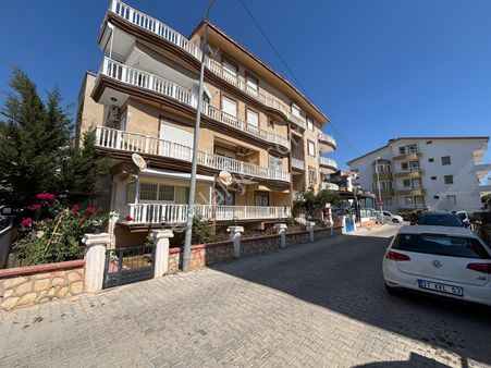 Didim Çamlık Mah.denize 200 Metre Satılık 2+1 Esyalı Daıre