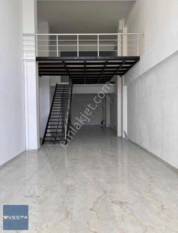 Vesta'dan Cadde Üzerinde Cephesi Çok Geniş Fırsat Satılık Dükkan