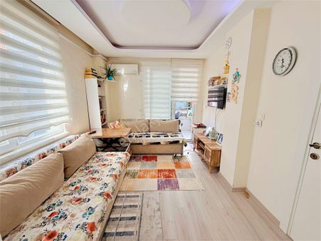 🌀gültaş Emlaktan Akçay Altınkumda Satılık 1+1 Eşyalı Ara Kat Asansörlü Daire