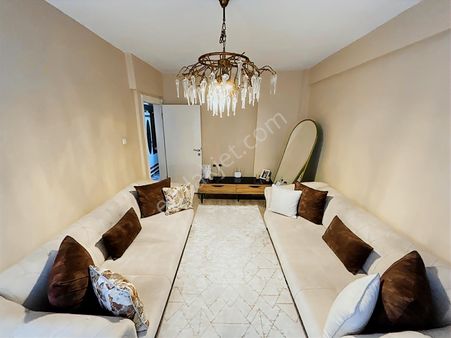 Şemsipaşa Mah Merkezi Konum Arakat Çift Cephe 85 M² 2+1 Daire