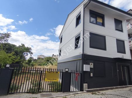 Üsküdar Çengelköy De Boğaz Manzaralı Tripleks Villa