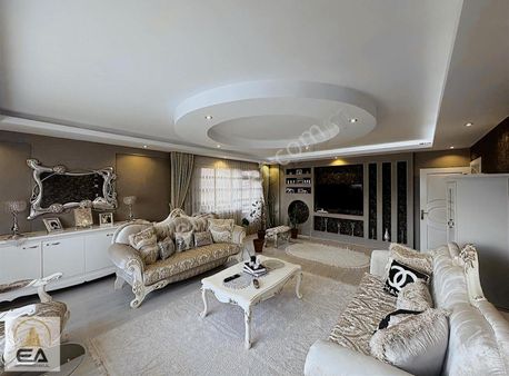 Birlik Mah. Podgoritsa Cadde Üzeri 5+1 Yapılısatılık Daire