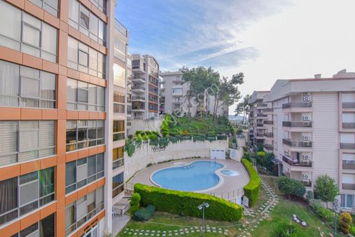 Kuşadası'nda Full Marina Ve Deniz Manzaralı Teraslı 4+1 Dubleks