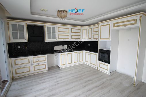 Hedef'ten İskanı Alınmış Site İçi Havuzlu Kiralık 4+1