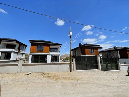 Beğendik Mahallesinin Muhteşem Villası