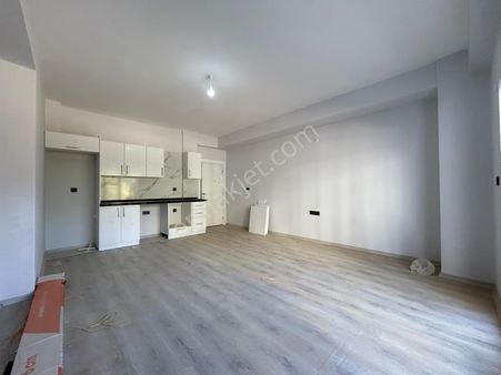 Yükselden Satılık Kadıköy'de Yerden Isıtmalı K.otoparklı Ultra Lux Ön Cephe Asansörlü 2+1 Daire