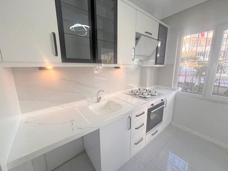 🟣🏡akçay'da Ayrı Mutfaklı Denize 300mt Mesafede Masrafsız 2+1 Daire