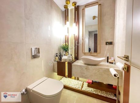 Remax Palm'den Mersin'in En Lüks Ofisi Satışta !