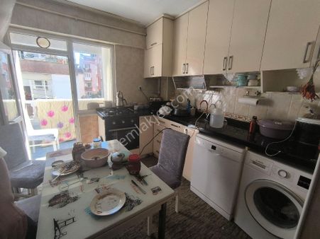 Yenibosna Satılık 2+1 Krediye Uygun 2,kat Daire