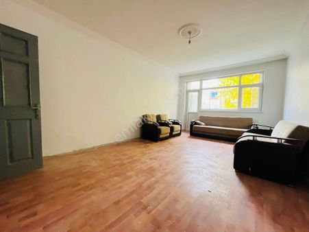 Abidinpaşa'da Bağımsız Salon Giriş Kat 3+1 Kiralık Daire !!!