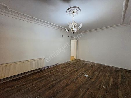 Kaçmazdan_ Merkezi Konumda Teraslı Geniş 2+1 Kiralık Dairemiz