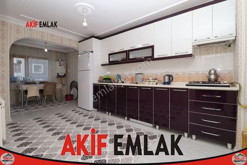 Akif'ten Topçu'da 3+1 Katta Masrafsız Geniş Yapılı Satılık Daire