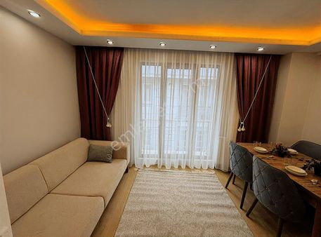 Tuncay'dan Metro-büs 15dk Cadde Yanı Sıfır Eşyalı 2+1 Daire