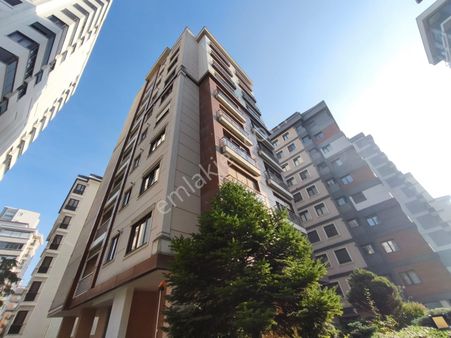 Met'den Suadiye 2+1 Prestijli Binada 90m2 Net Ebeveynli Kombili