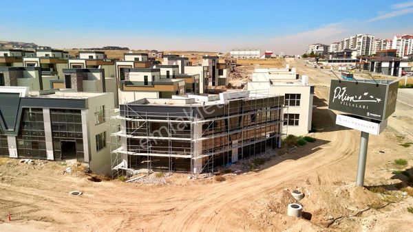 Bağlıca'da 4 Yol Üzeri Çift Cepheli 522 M2 Sıfır Kiralık Dükkan