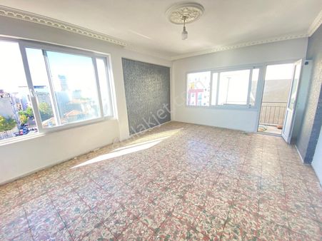 Prestij'den Camişerifte Asansörlü Ayrı Mutfak 2+1 Daire