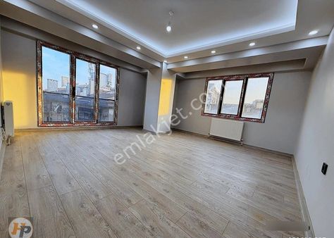 Cumhuriyet Mah.rezidans'ta Yeni Bina 3+1 Kiralık Daire