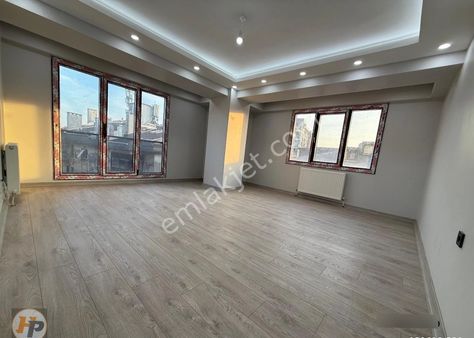 Cumhuriyet Mah.rezidans'ta Yeni Bina 3+1 Satılık Daire