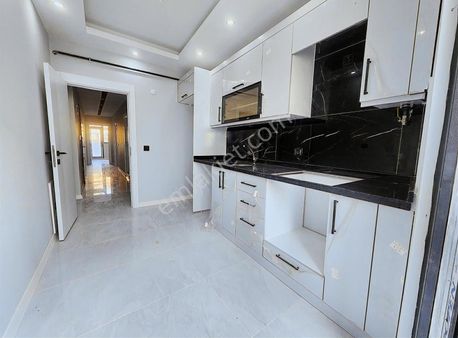 Denız Can Emlak Darica Merkezde Asansörlü 2+1 Arakat Daireler