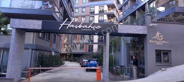 Hasbahçe Evleri 'nde 4+1 Çatı Dubleks Kiralık Daire