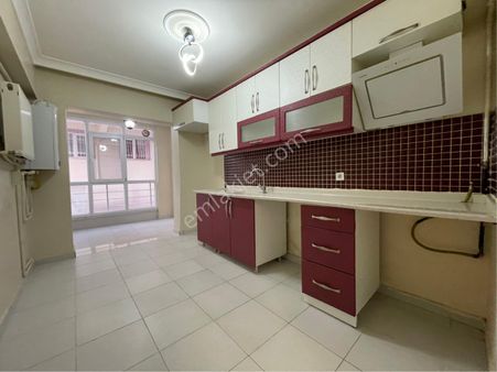 Malazgirt Mh.'de 2+1 Yeni Bina Ön Cephe Yüksek Giriş Satılık Daire