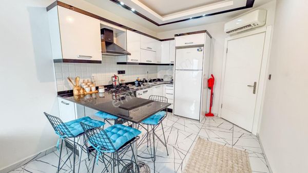 Alanya Merkez 1+1 Denize 250 Metre Satılık Ful Mobilyalı Residance