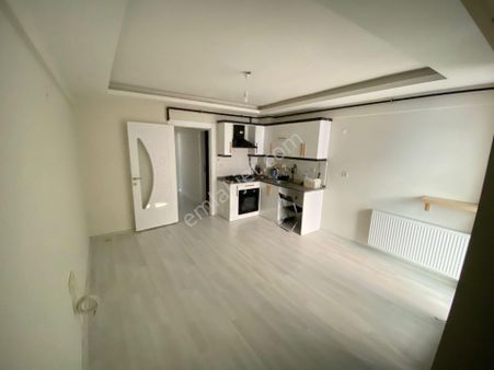 Buca Atatürk Mahallesin De 1+1 Eşyalı Kiralık Daire