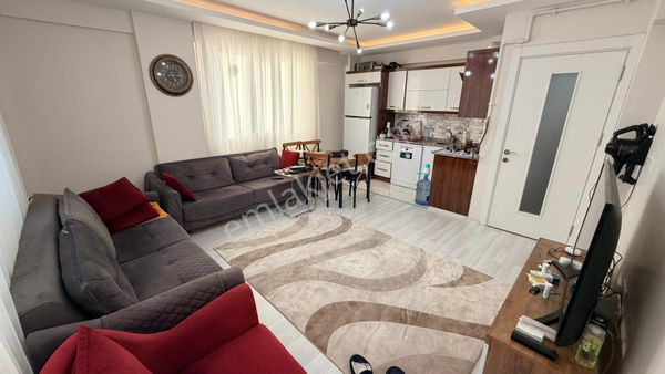 Zeki Emlak'tan Muradiye'de Site İçinde 2+1 Satılık Daire