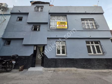 🏠 Adana Gülbahçesi Mahallesi – 80. Yıl Okulu Güzel Konumda İki Katlı Müstakil Ev Satılıktır.