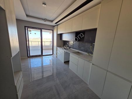 Göktürk’te 3.5+1 Lüx İşçilikli Stadyumun Yanında