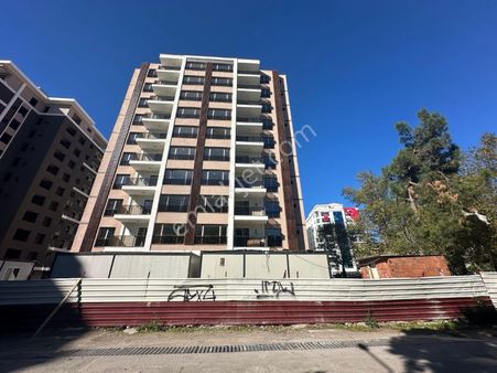 İzmir Bayraklı'da Satılık Sıfır 3+1 Daire