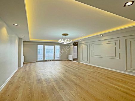 Başkent Yapı'dan Güneş Alan Ferah Ve Metrobüse Yakın 2+1 Arakat