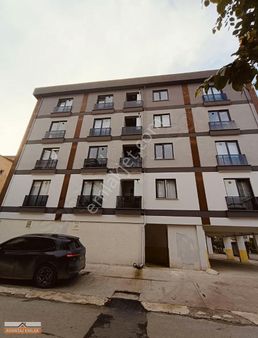 Cumhuriyet Mahallesinde Deniz Tarafında Kiralık 1+1