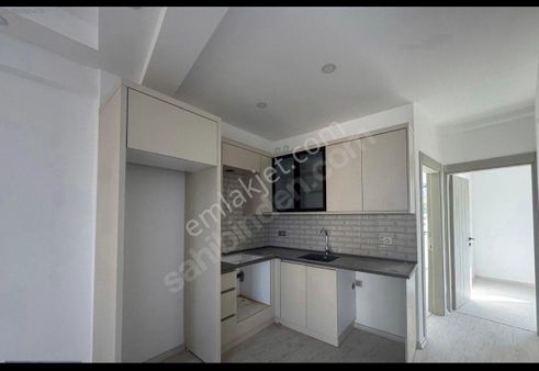 Davutlar Merkez'de 2+1 Sıfır Ara Kat Satılık Daire