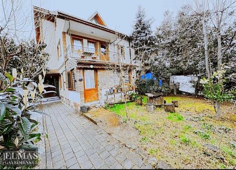 Sakarya Hendek Merkezde Satılık Tripleks Villa