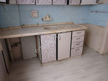 Eskişehir Merkez Yeni Mah. Çarşıya Yakın Kiralık 3+1 Daire