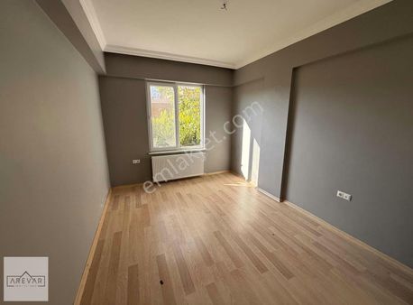 Arevar'dan Körkünde Satılık Bakımlı Villa