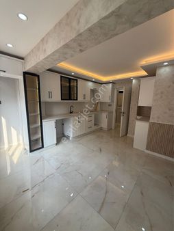 Sidal’dan Merkez Efendi Mh’de Cadde Üzeri 3+1 Satılık Daire