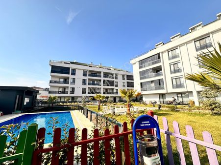 Büyükçekmece Celaliye Mahallesinde Site İçinde 5+2 Dubleks