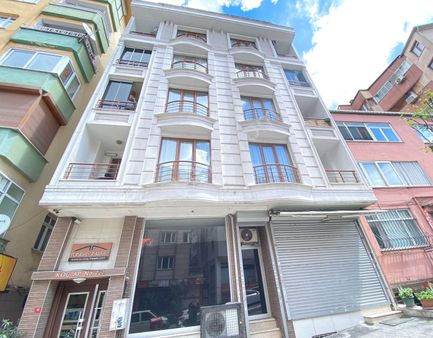 Tuncay'dan Mecidiyeköy'de Cadde Üzerinde Yeni Binada 1+1 Satılık