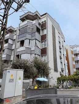 Maltepe Mahallesinde Köşe Konumda Net 147m2 Geniş 3+1 Daire