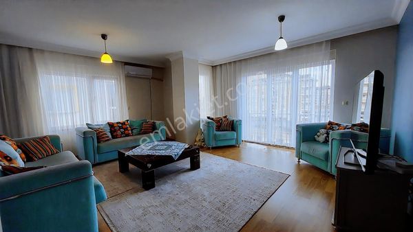 3+1 Satılık Havuzlu Site Dairesi..