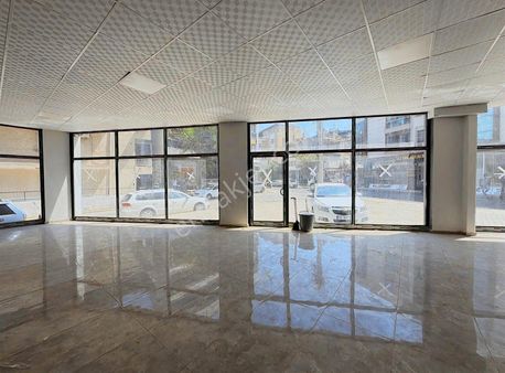 Buca 220 M2 Kurumsala Kiralık Sıfır İki Cepheli Dükkan