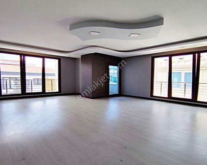 Esenyurt Saadetdere Mah Metrobüse 5 Dk Mesafeli Satılık Daire