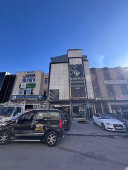 Sitelerin Merkezi Konumunda 1.800m2 Yük Asansörlü Komple Bina