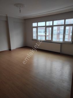 Şirinevler Mh 3+1 Krediye 3 Kat Mahmutbey Caddesi Üzerinde