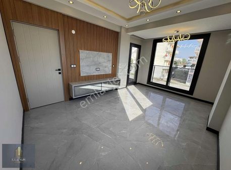 Atatürk Mahallesi Satılık Lüx 2+1 Arakat Daire