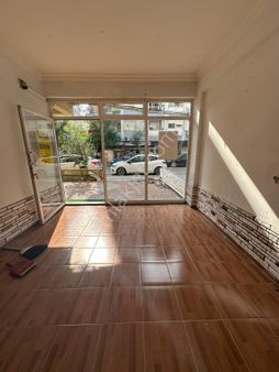 İnönü Caddesinin Paraleli