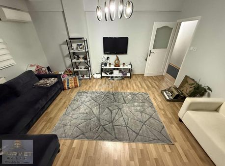 Zincirlikuyu Mah Çarşı İçinde 2+1 110m2 Kupon Arakat